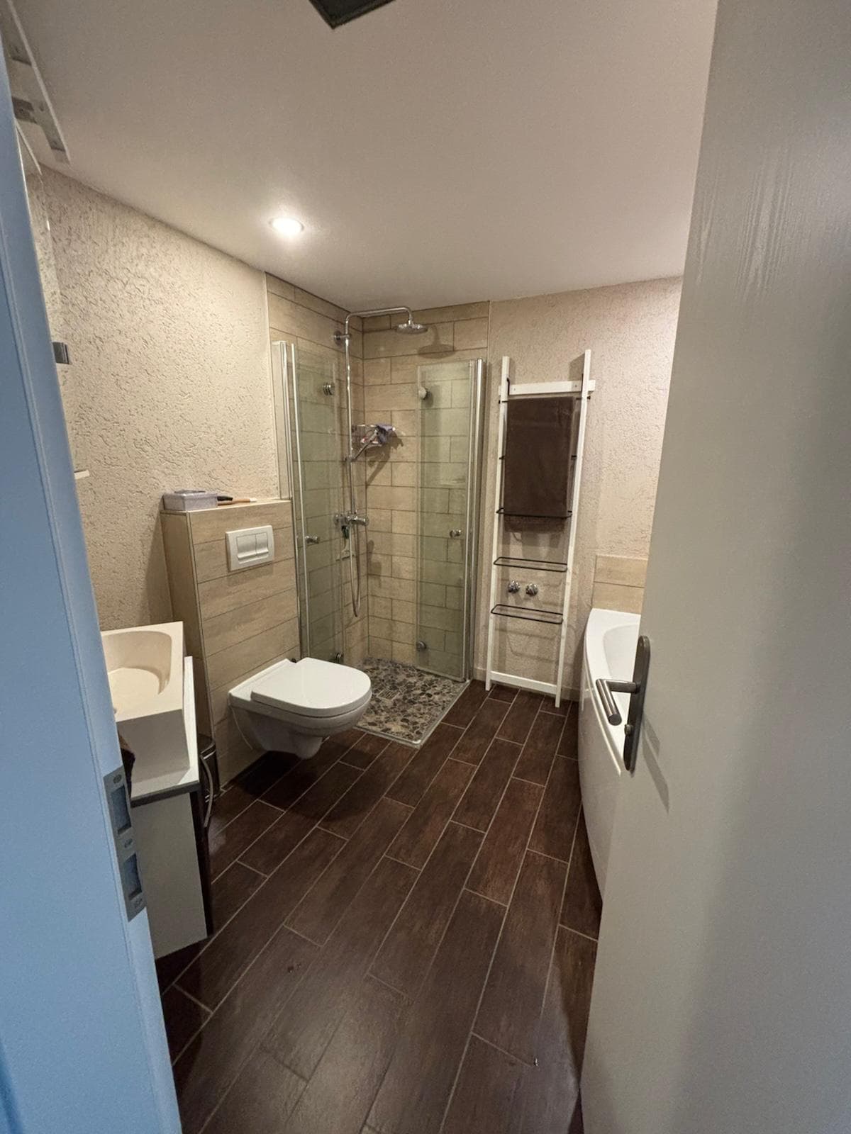 Helle 2.5-Zimmer-Wohnung mit Terrasse in Bottighofen